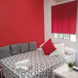 Estudio Cerca Del Carrefour Rosaleda Apartamento